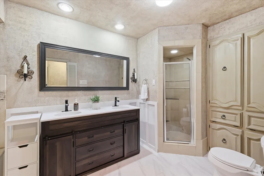 1000 Oxfordshire Drive Carrollton, TX 75007