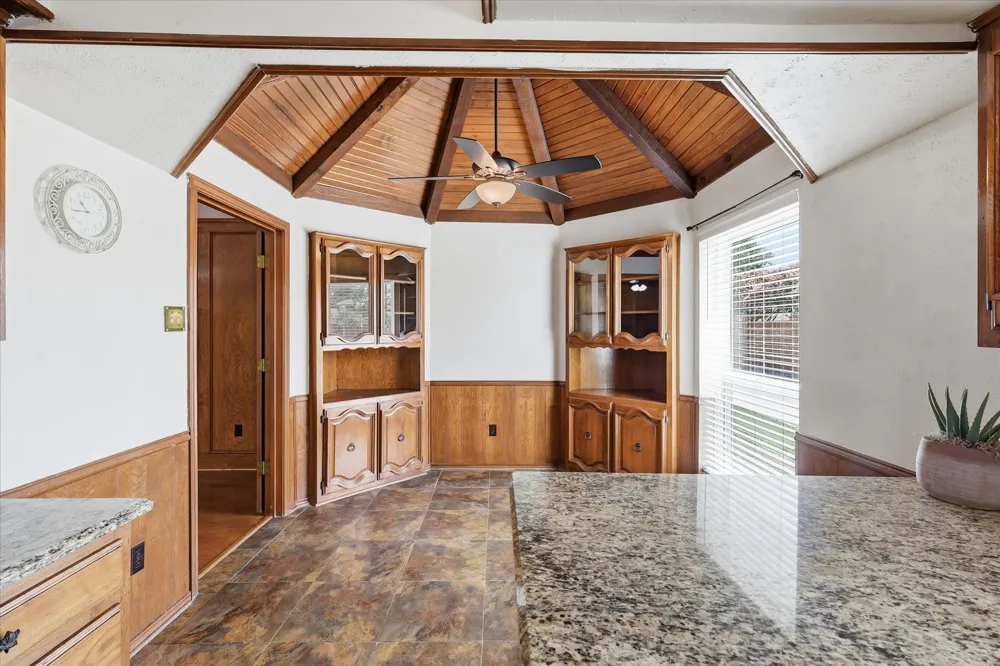 1000 Oxfordshire Drive Carrollton, TX 75007