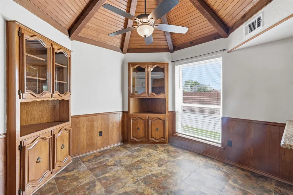 1000 Oxfordshire Drive Carrollton, TX 75007