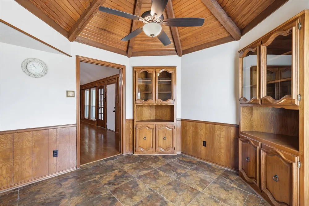 1000 Oxfordshire Drive Carrollton, TX 75007