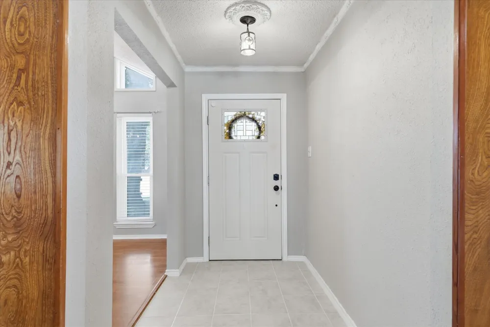 1000 Oxfordshire Drive Carrollton, TX 75007