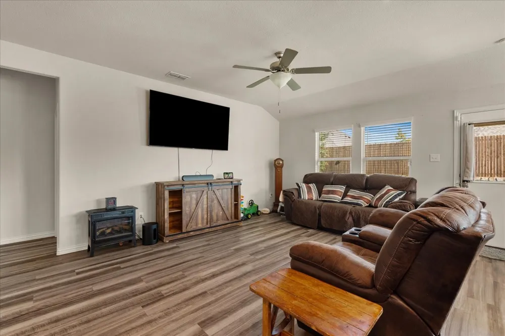 756 Cascade Lane Princeton, TX 75407