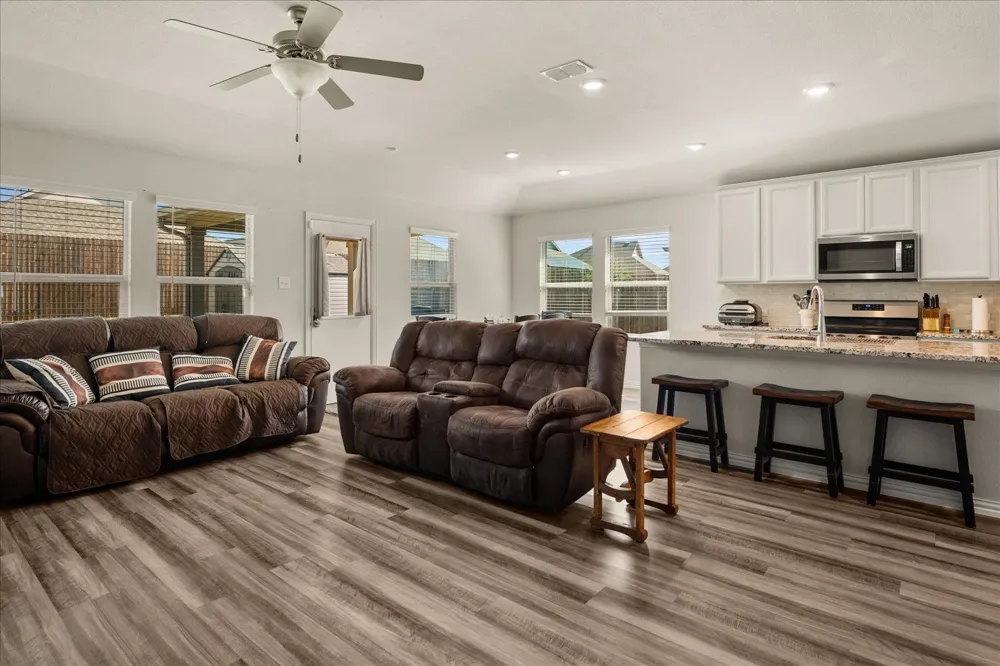 756 Cascade Lane Princeton, TX 75407