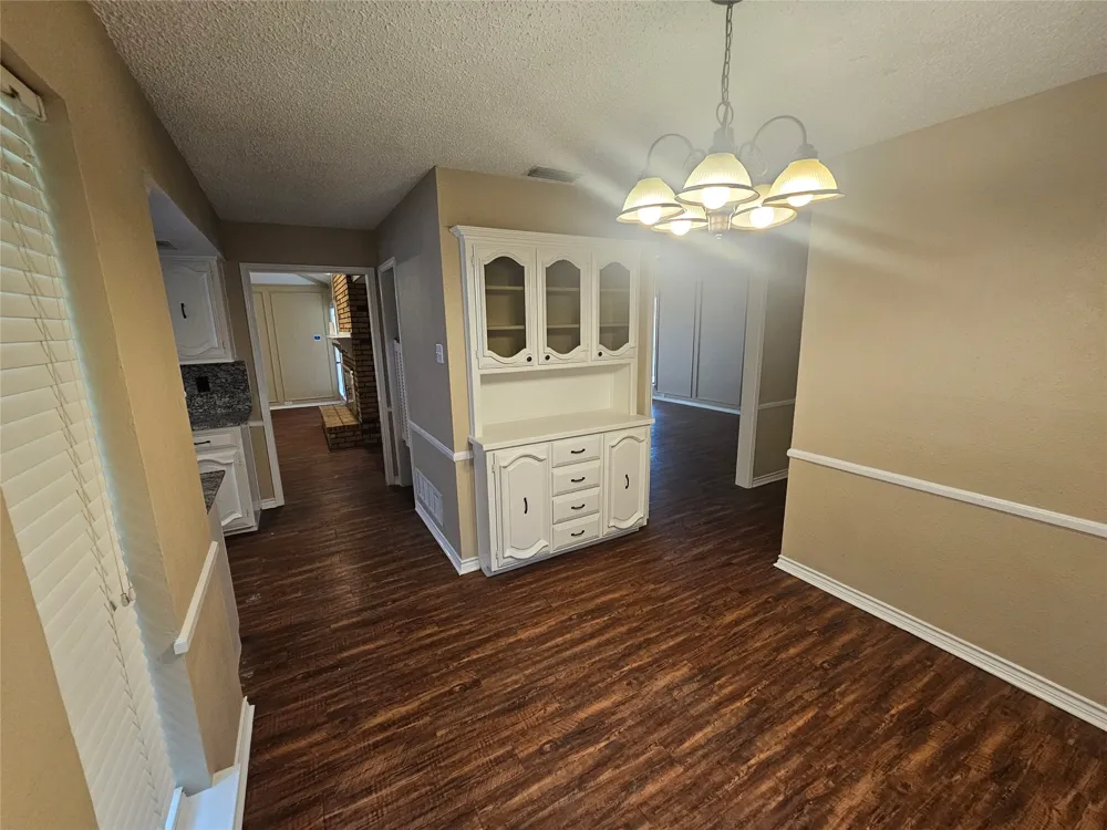 1340 Grand Teton Drive DeSoto, TX 75115