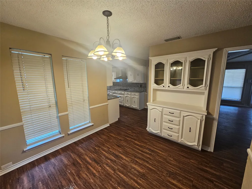 1340 Grand Teton Drive DeSoto, TX 75115