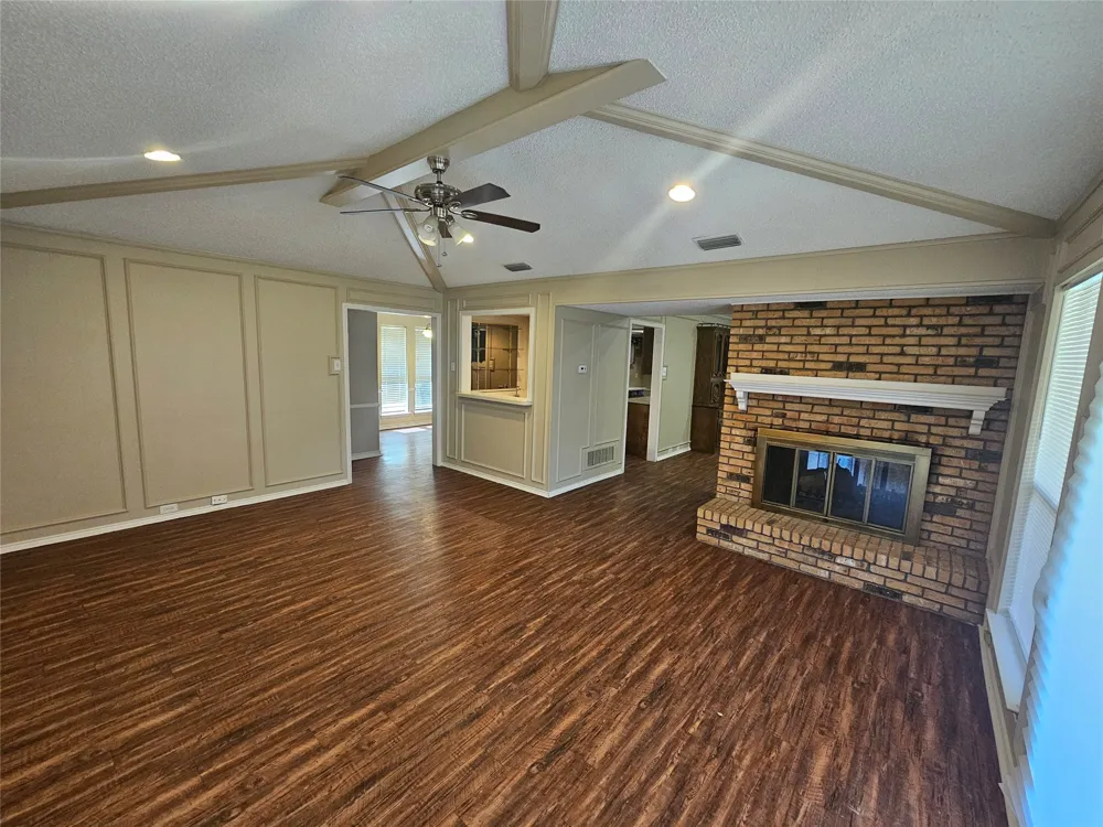 1340 Grand Teton Drive DeSoto, TX 75115