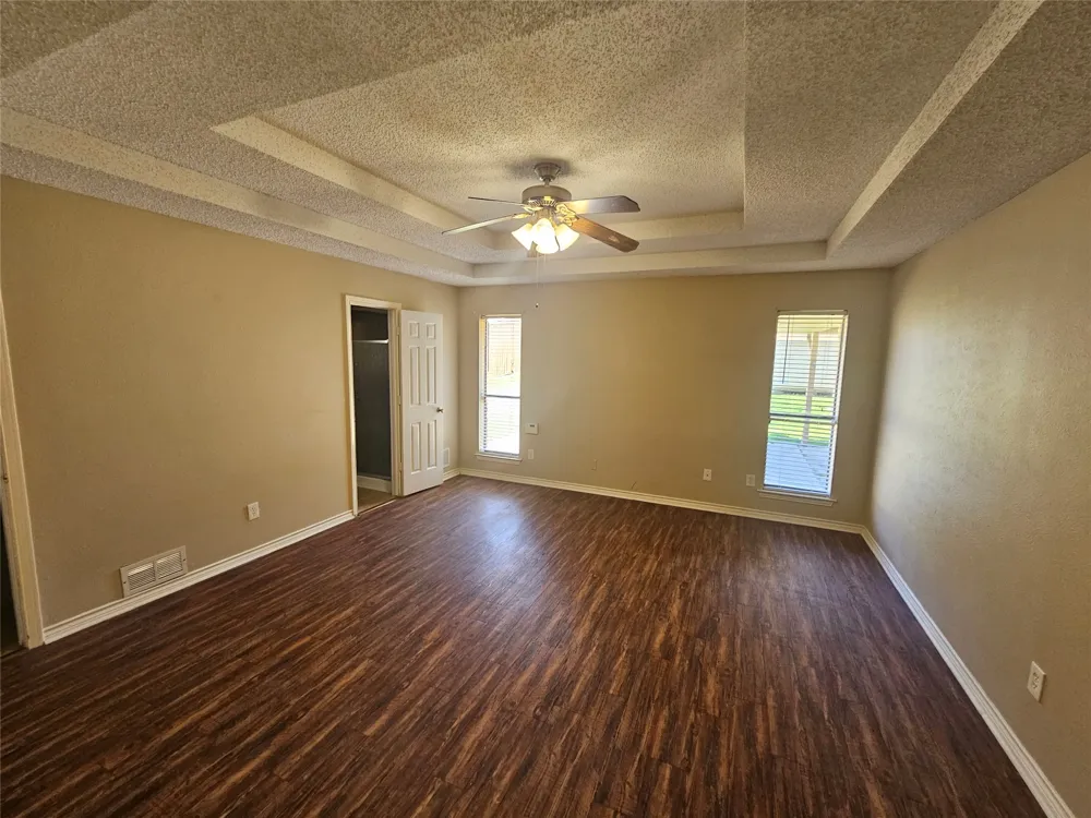 1340 Grand Teton Drive DeSoto, TX 75115