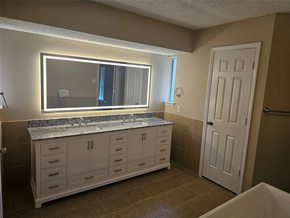 1340 Grand Teton Drive DeSoto, TX 75115