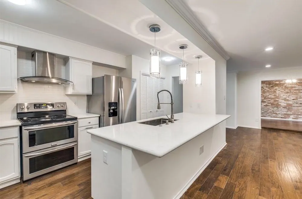 357 Post Oak Lane #304 Houston, TX 77024