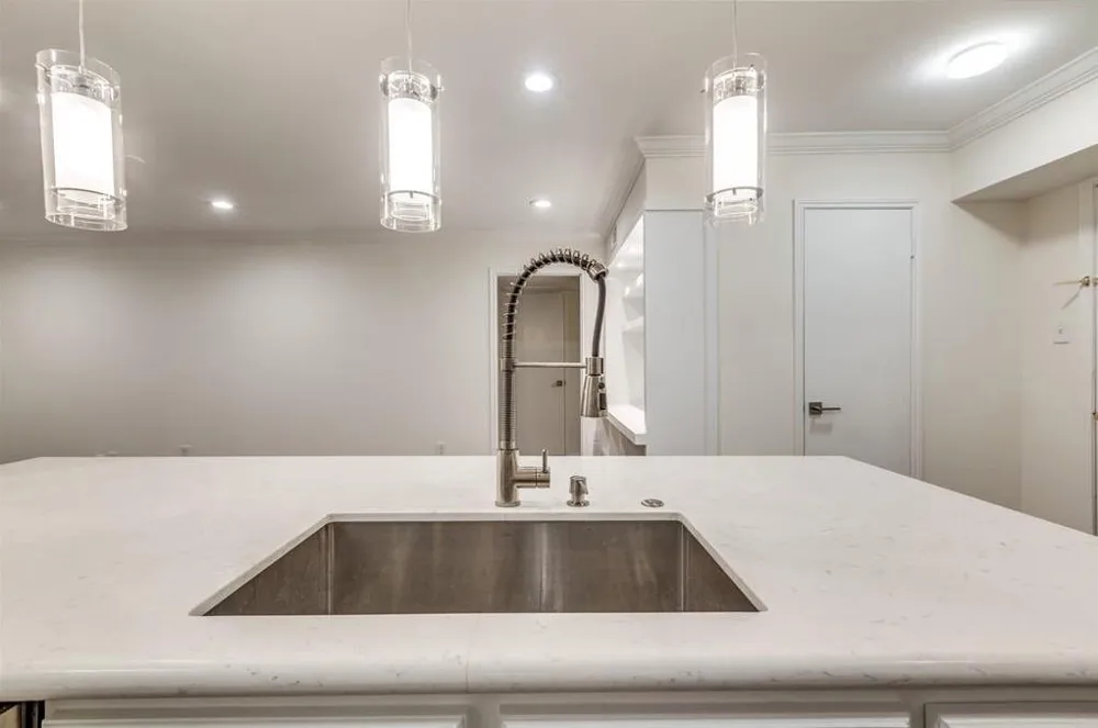 357 Post Oak Lane #304 Houston, TX 77024