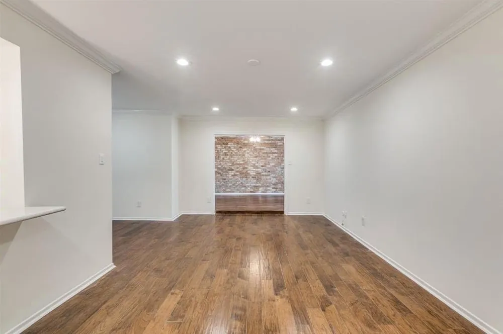 357 Post Oak Lane #304 Houston, TX 77024