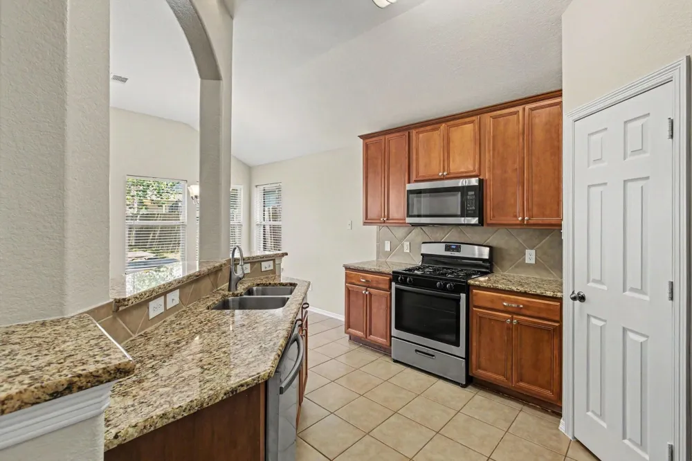 7819 Mary Katheryns Crossing Conroe, TX 77304