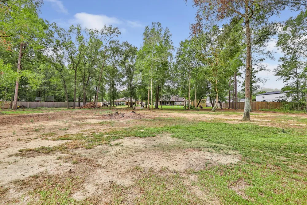 229 Road 66111 Dayton, TX 77535