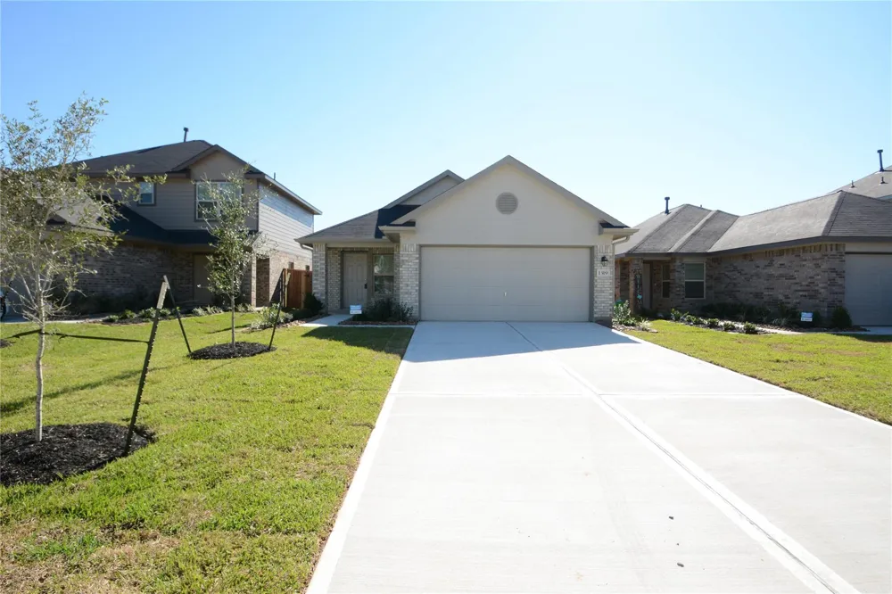 1319 Winding Willow Drive Pinehurst, TX 77362