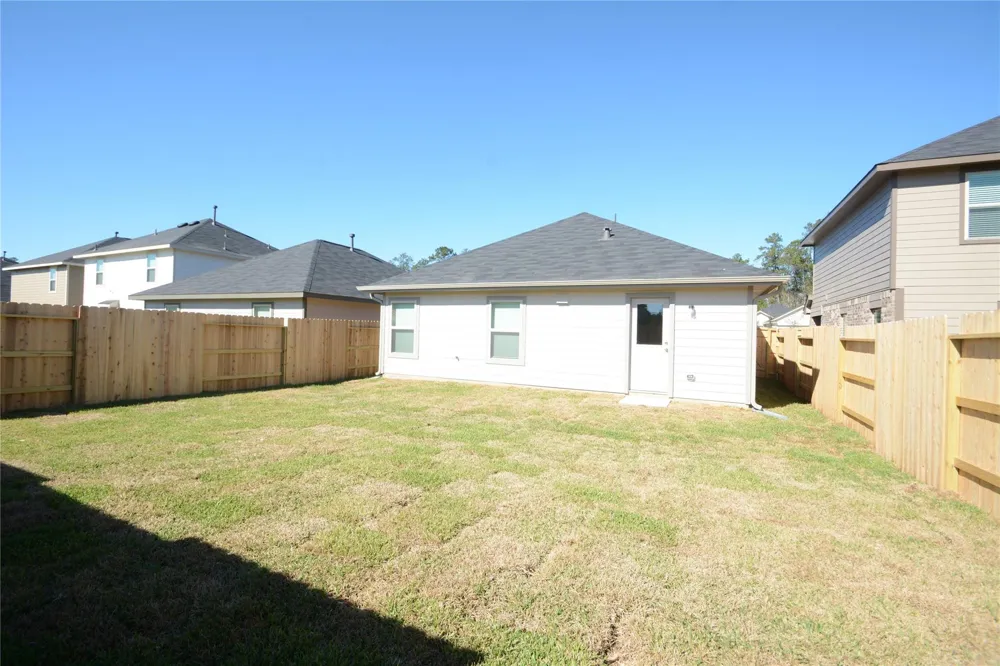1319 Winding Willow Drive Pinehurst, TX 77362