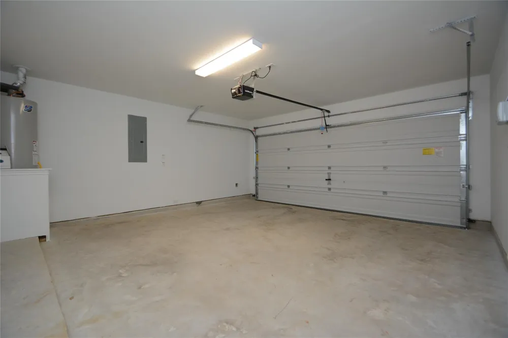 1319 Winding Willow Drive Pinehurst, TX 77362