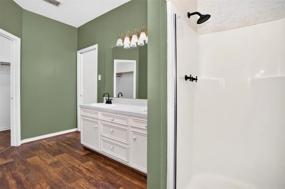 659 County Road 1535 Crockett, TX 75835
