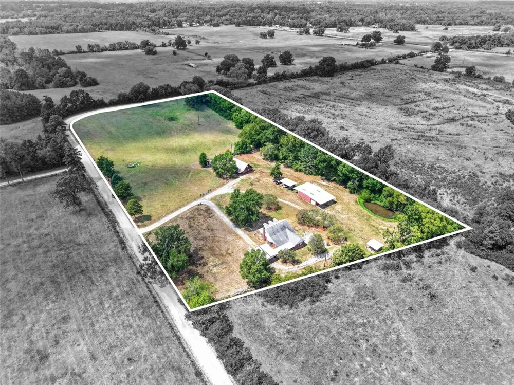 659 County Road 1535 Crockett, TX 75835