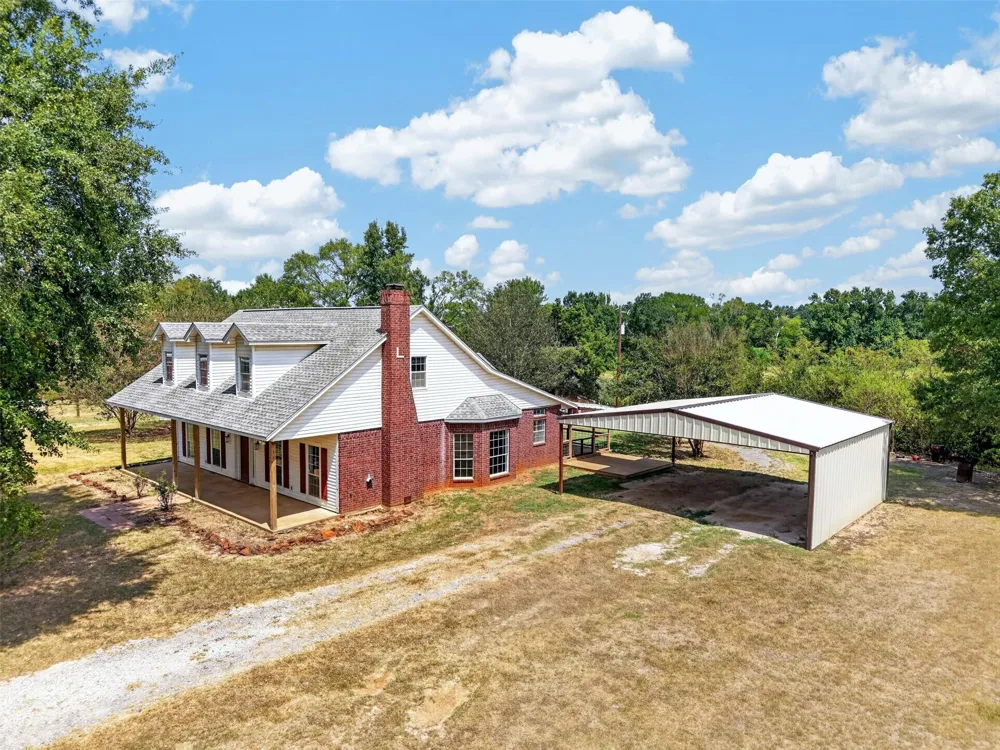 659 County Road 1535 Crockett, TX 75835