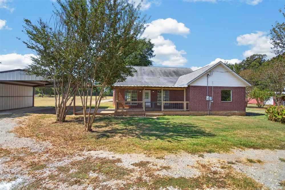 659 County Road 1535 Crockett, TX 75835