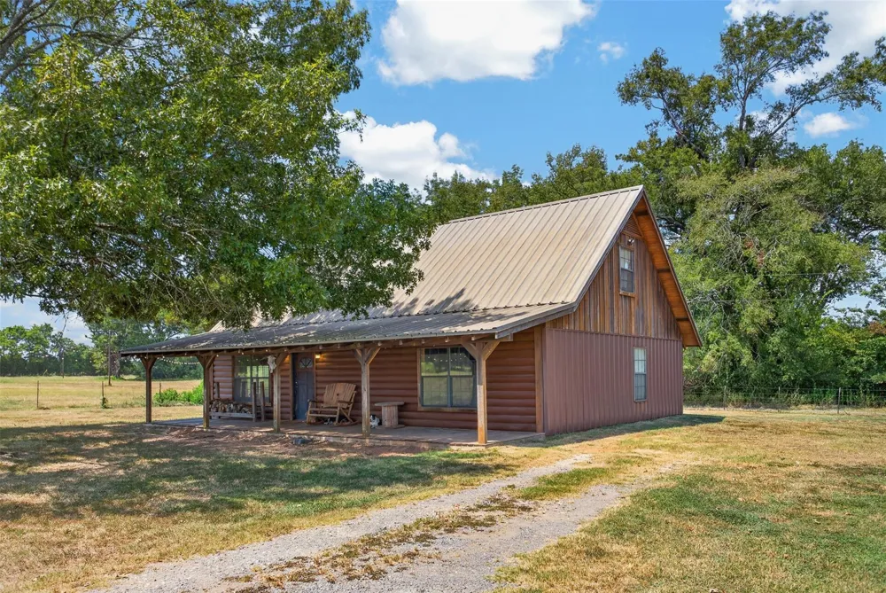 659 County Road 1535 Crockett, TX 75835