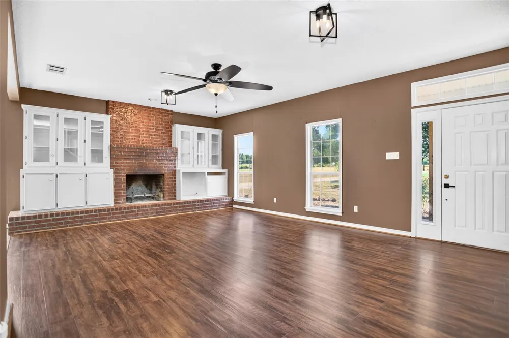 659 County Road 1535 Crockett, TX 75835