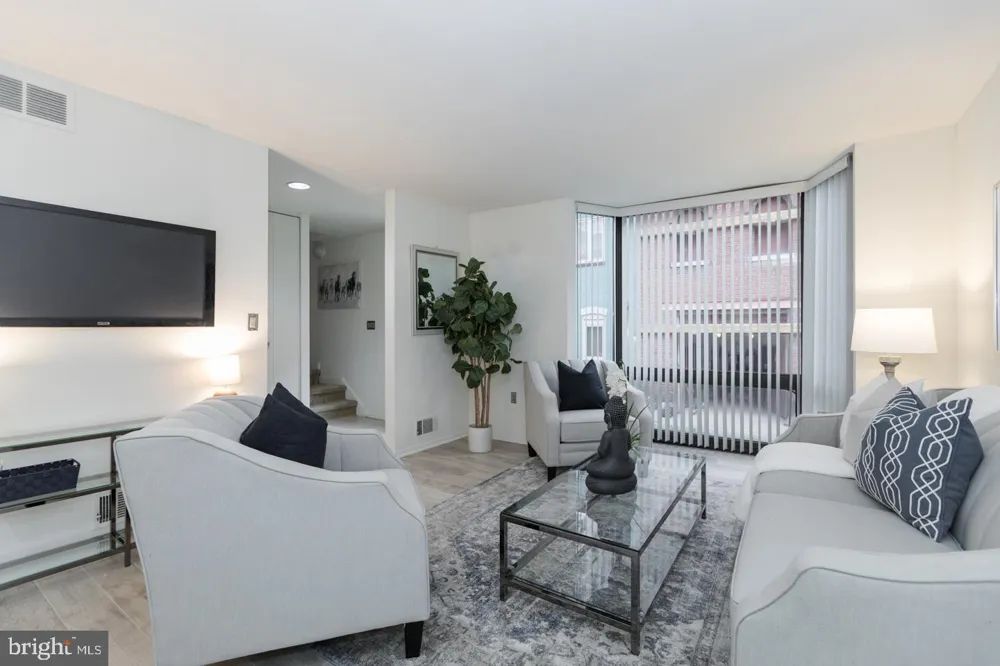 2031 CHANCELLOR STREET Philadelphia, PA 19103