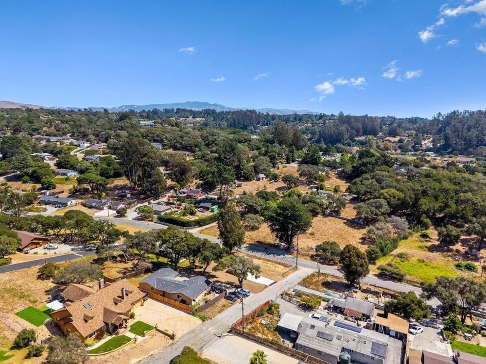 76857695 Pine Tree Salinas, CA 93907