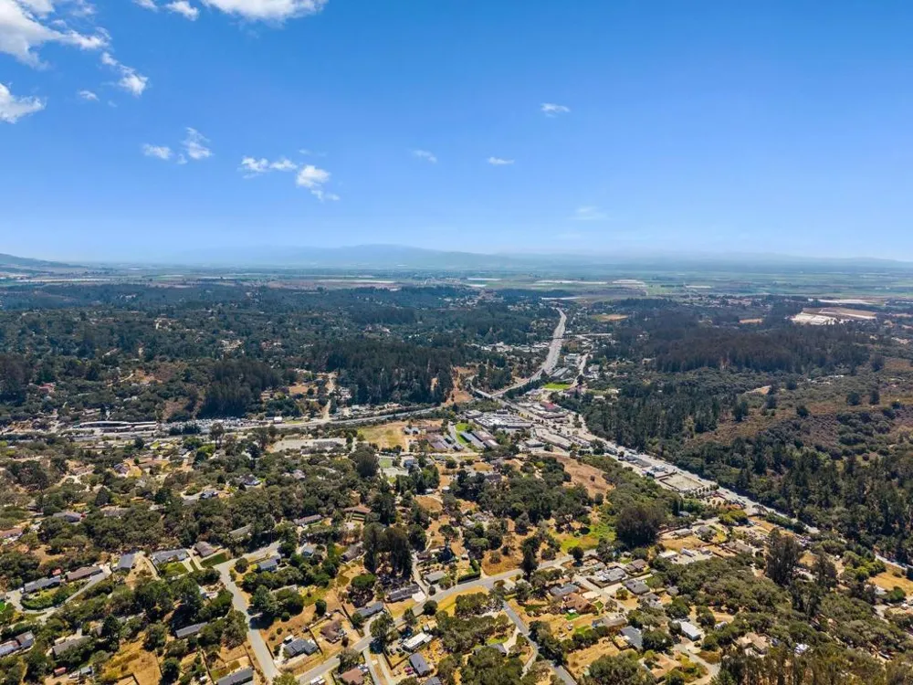 76857695 Pine Tree Salinas, CA 93907