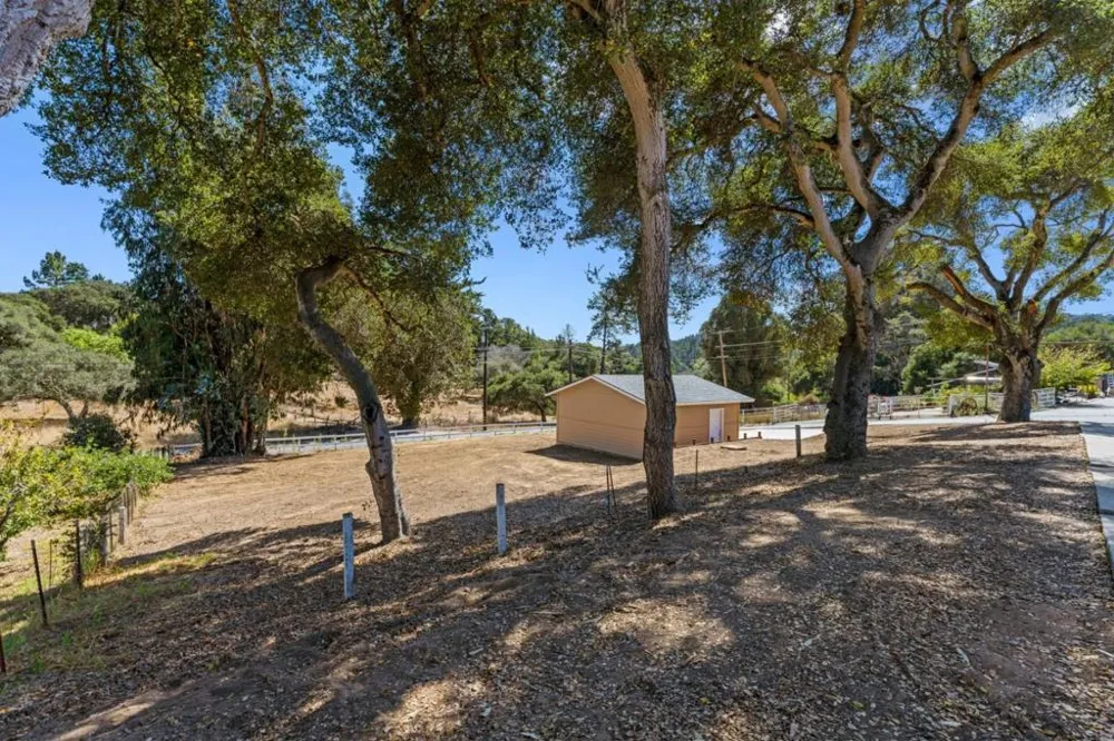 76857695 Pine Tree Salinas, CA 93907