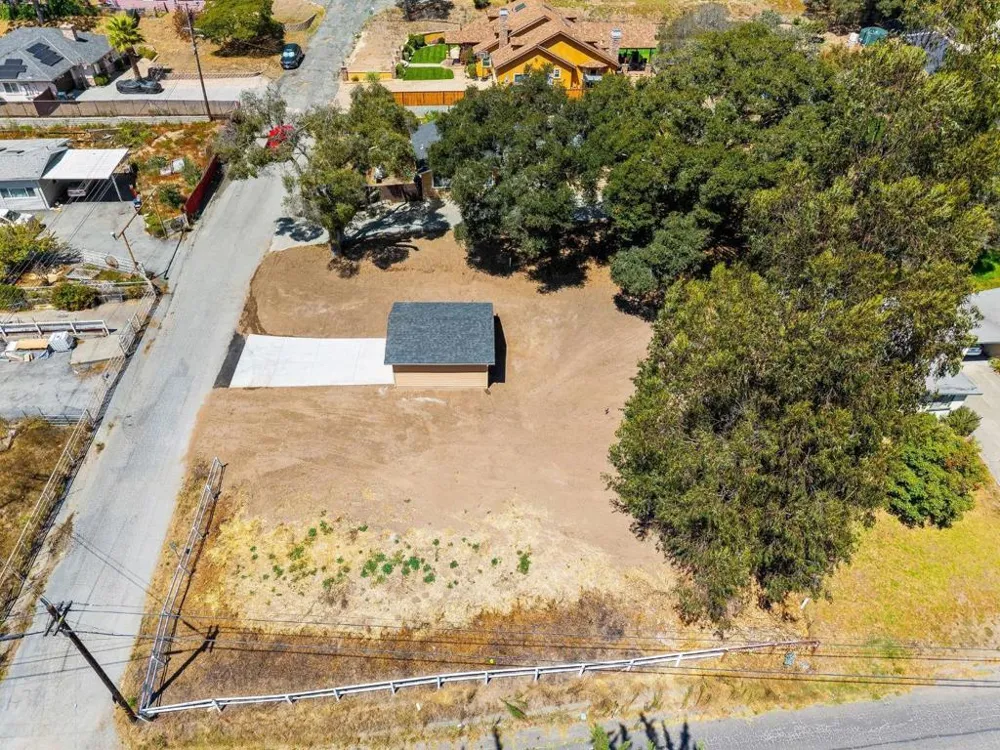 76857695 Pine Tree Salinas, CA 93907