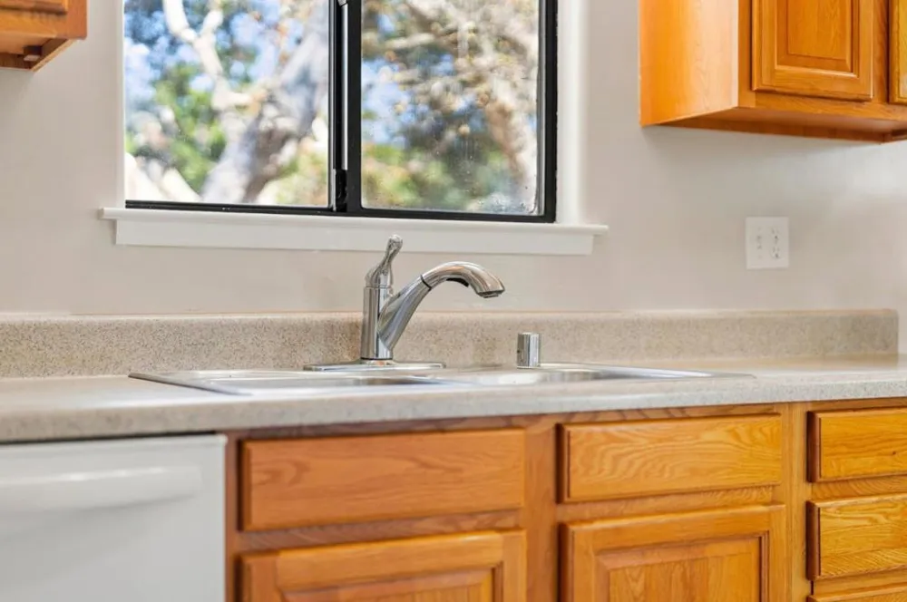 76857695 Pine Tree Salinas, CA 93907