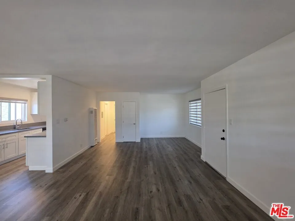 10734 Palms Boulevard #3 Los Angeles, CA 90034