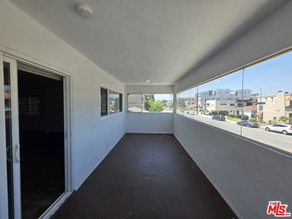 10734 Palms Boulevard #3 Los Angeles, CA 90034