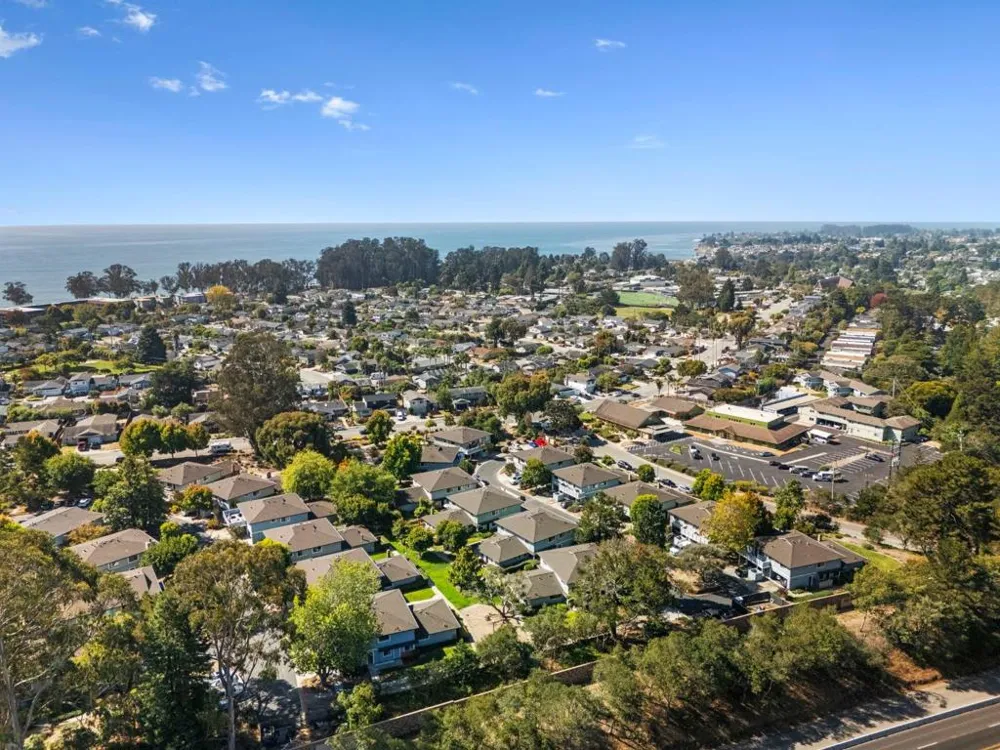 1147 Callas Lane #2 Capitola, CA 95010
