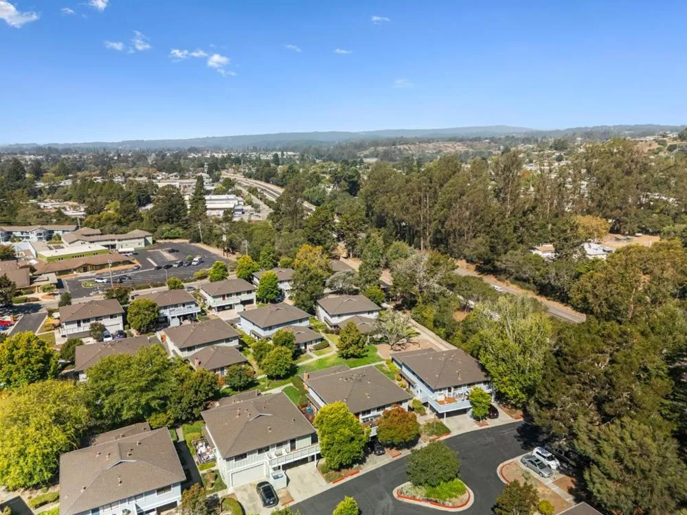 1147 Callas Lane #2 Capitola, CA 95010