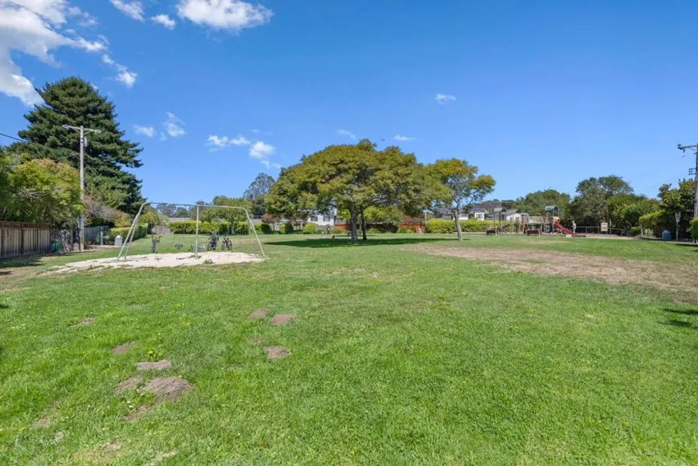 1147 Callas Lane #2 Capitola, CA 95010