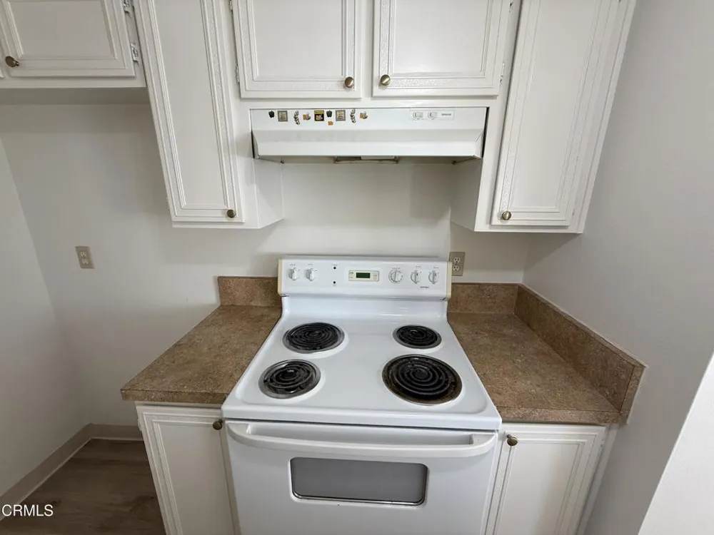 752 W Hemlock Street Port Hueneme, CA 93041