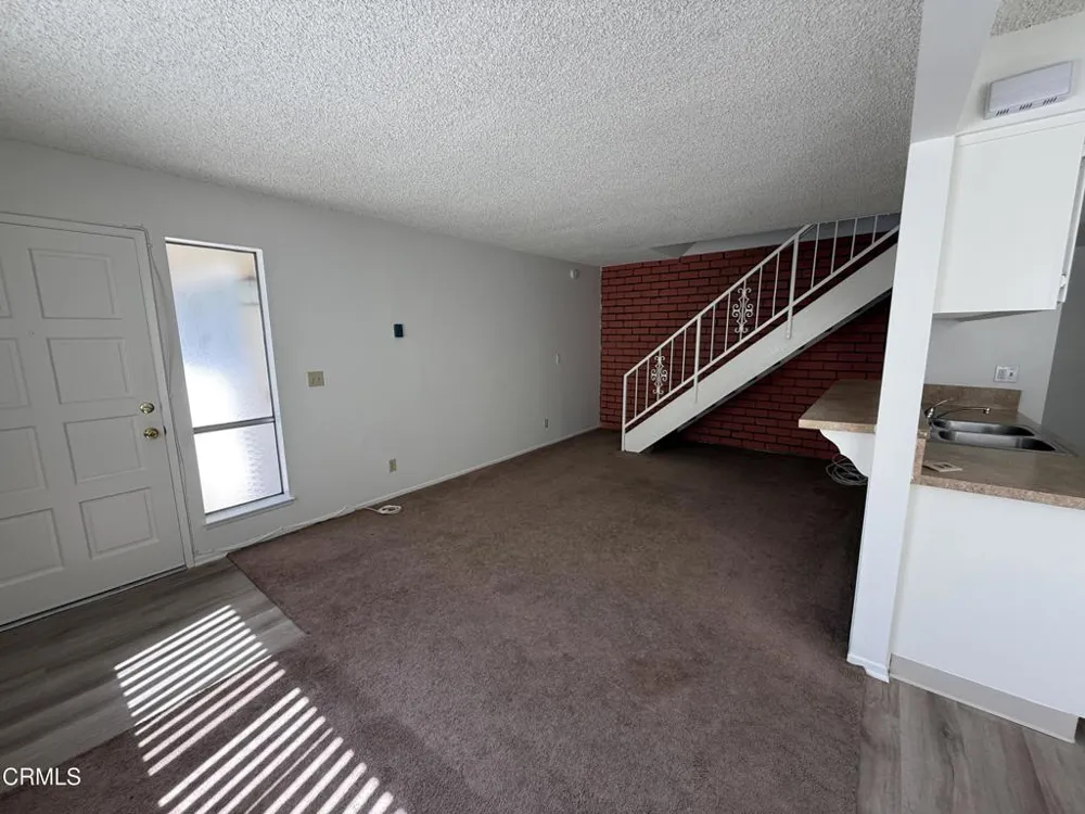 752 W Hemlock Street Port Hueneme, CA 93041