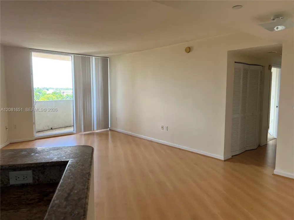 19501 W Country Club Dr #611 Aventura, FL 33180