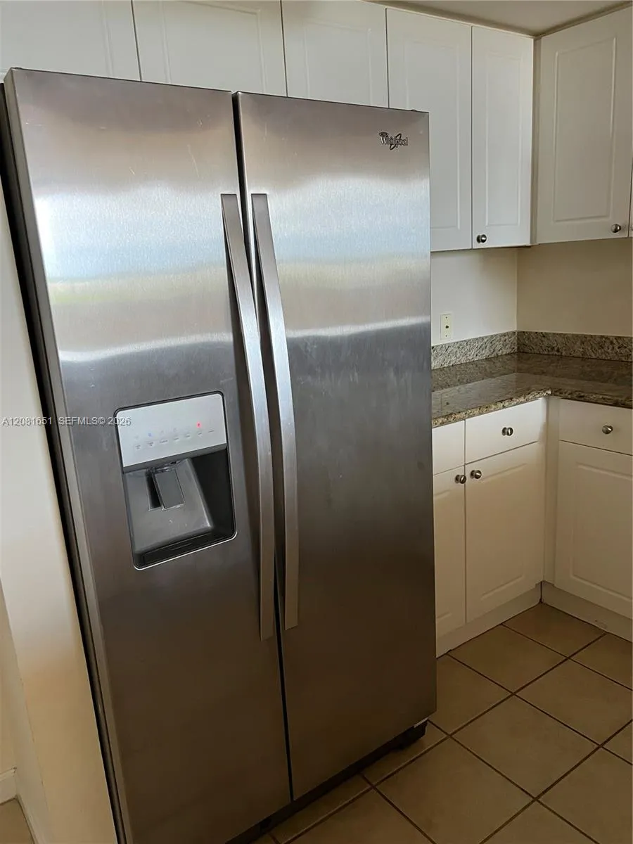19501 W Country Club Dr #611 Aventura, FL 33180