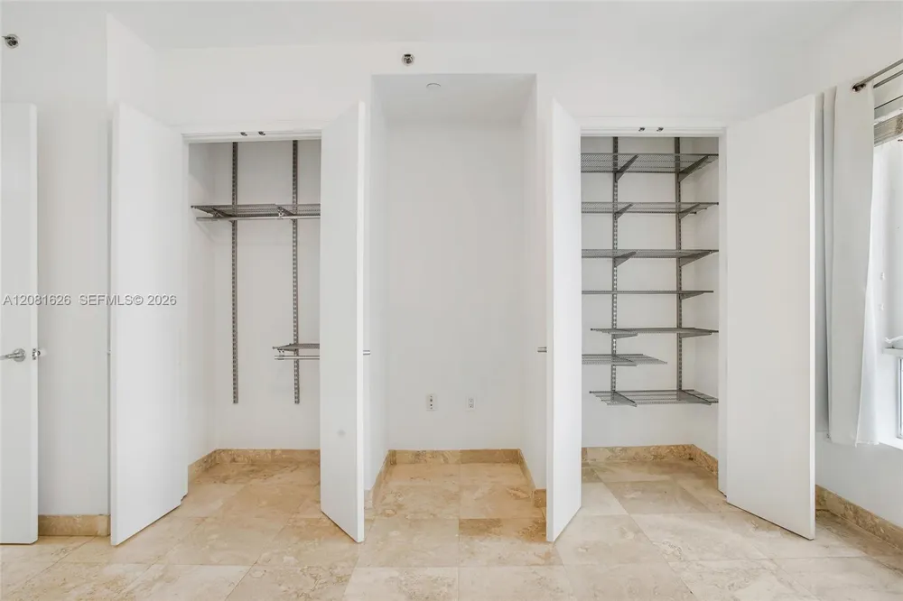 206 Washington Ave #12 Miami Beach, FL 33139