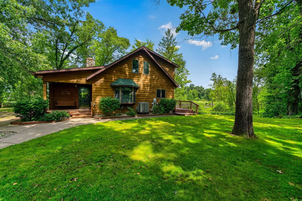 61519 Neaman Road Lockport Township, MI 49042