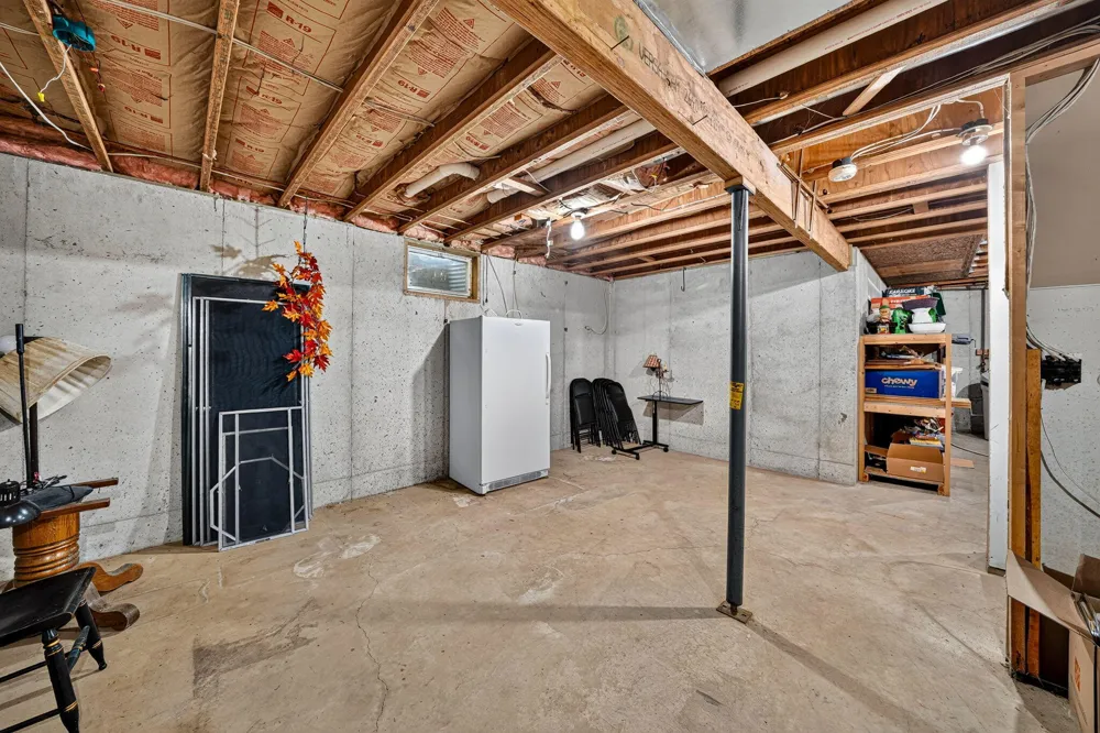 61519 Neaman Road Lockport Township, MI 49042