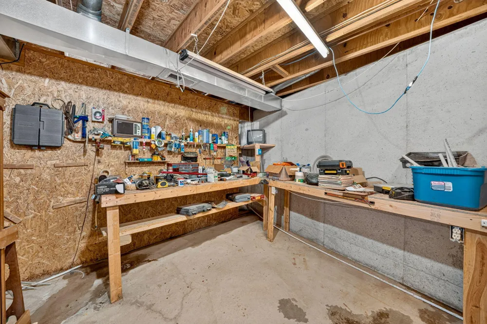 61519 Neaman Road Lockport Township, MI 49042