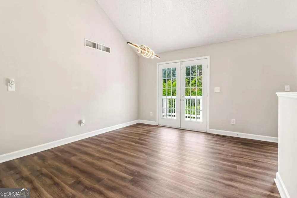 2896 Emory RD SE Smyrna, GA 30080