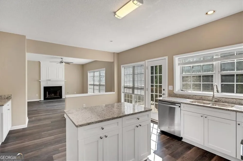 11585 Crossington RD Johns Creek, GA 30005