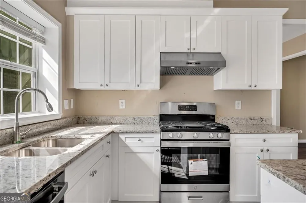 11585 Crossington RD Johns Creek, GA 30005