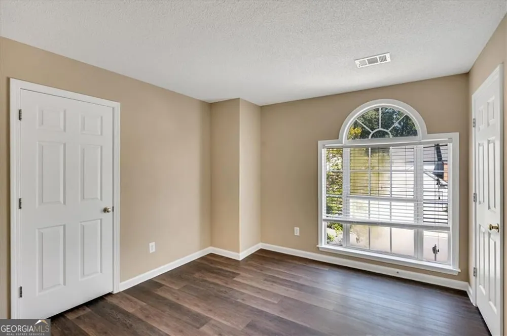 11585 Crossington RD Johns Creek, GA 30005