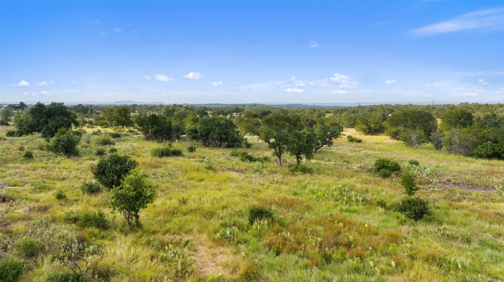 W RR 962 Round Mountain, TX 78663